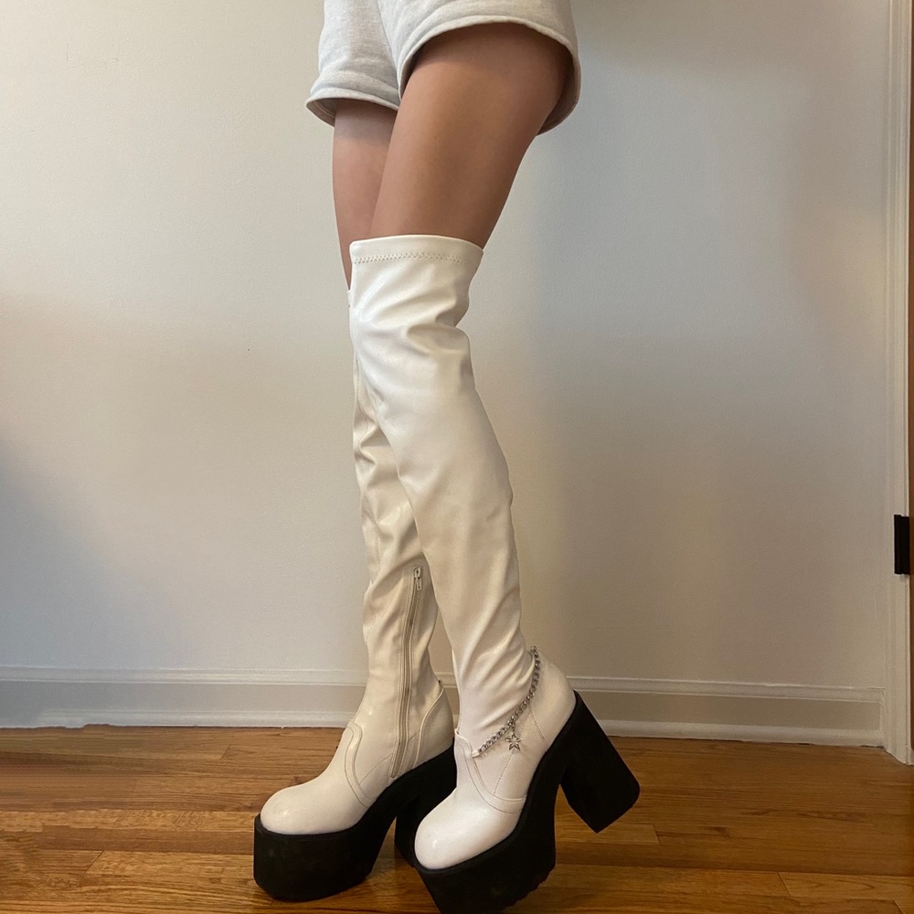 Dolls Kill BRATZ Boots!!